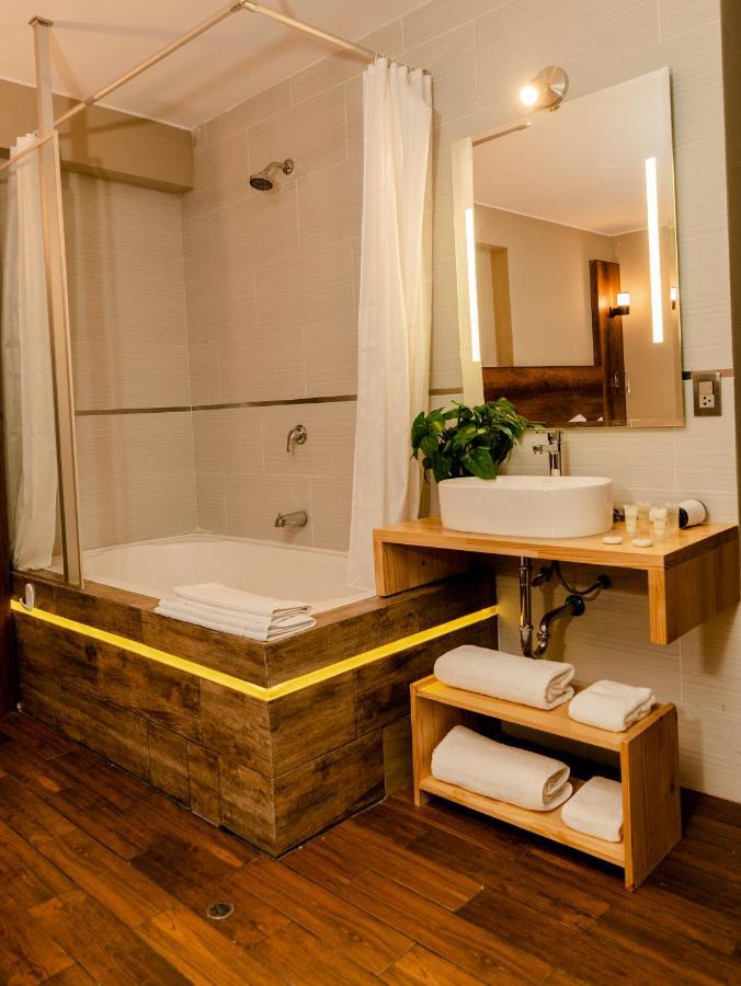 Hotel Polo Corporativo Santa Monica