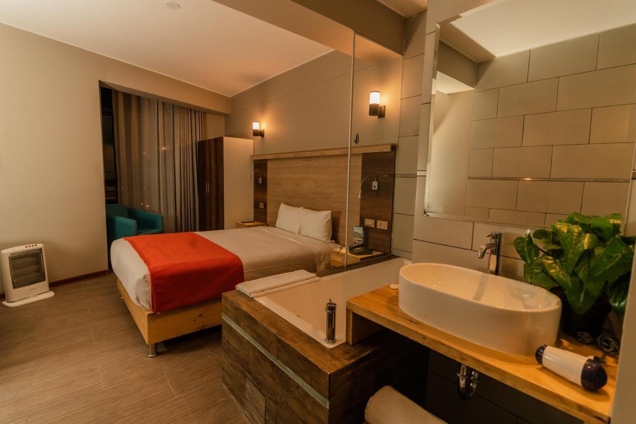 Polo Corporativo Santa Monica 3* Cuzco