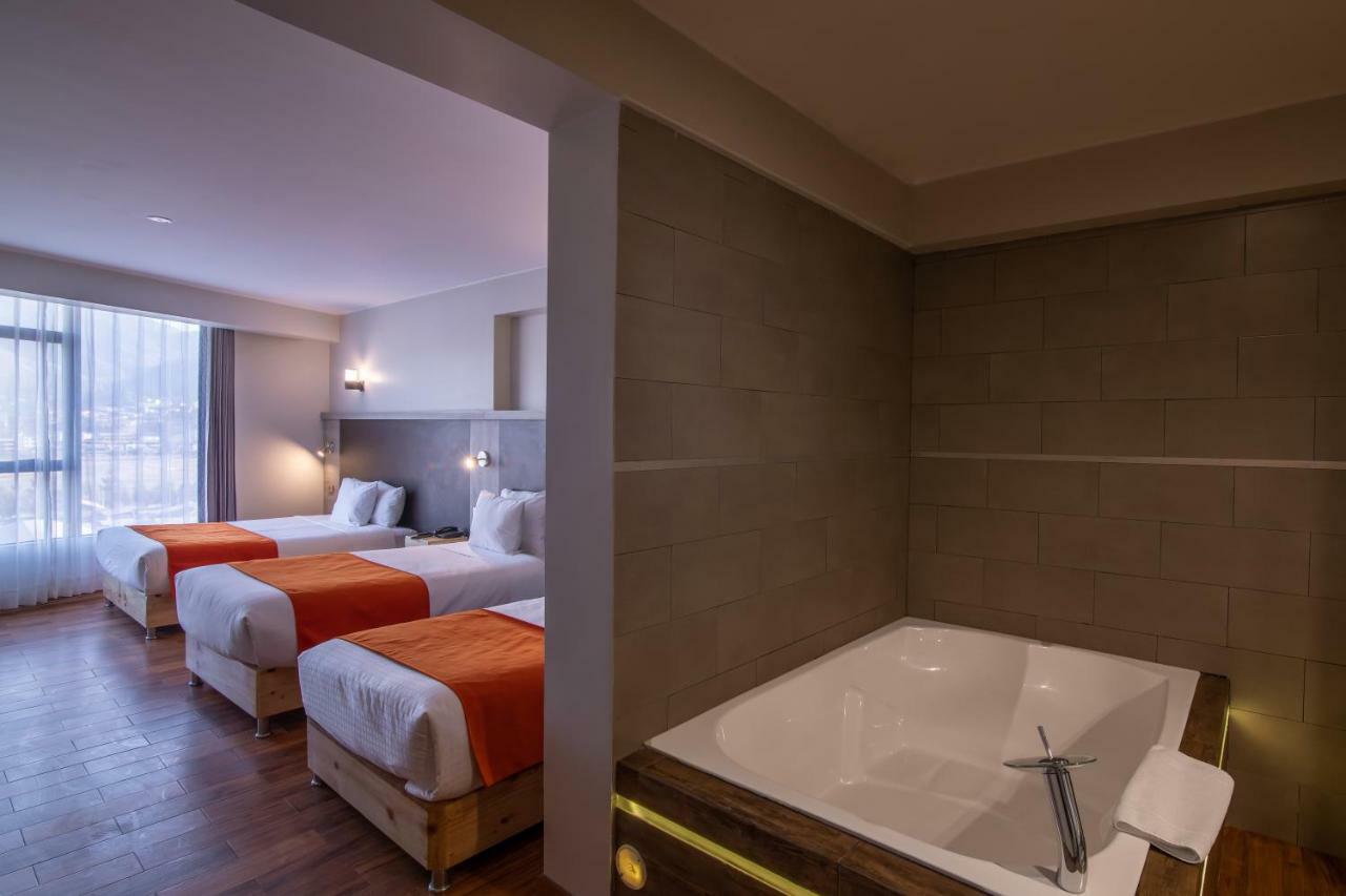 Polo Corporativo Santa Monica 3* Cusco